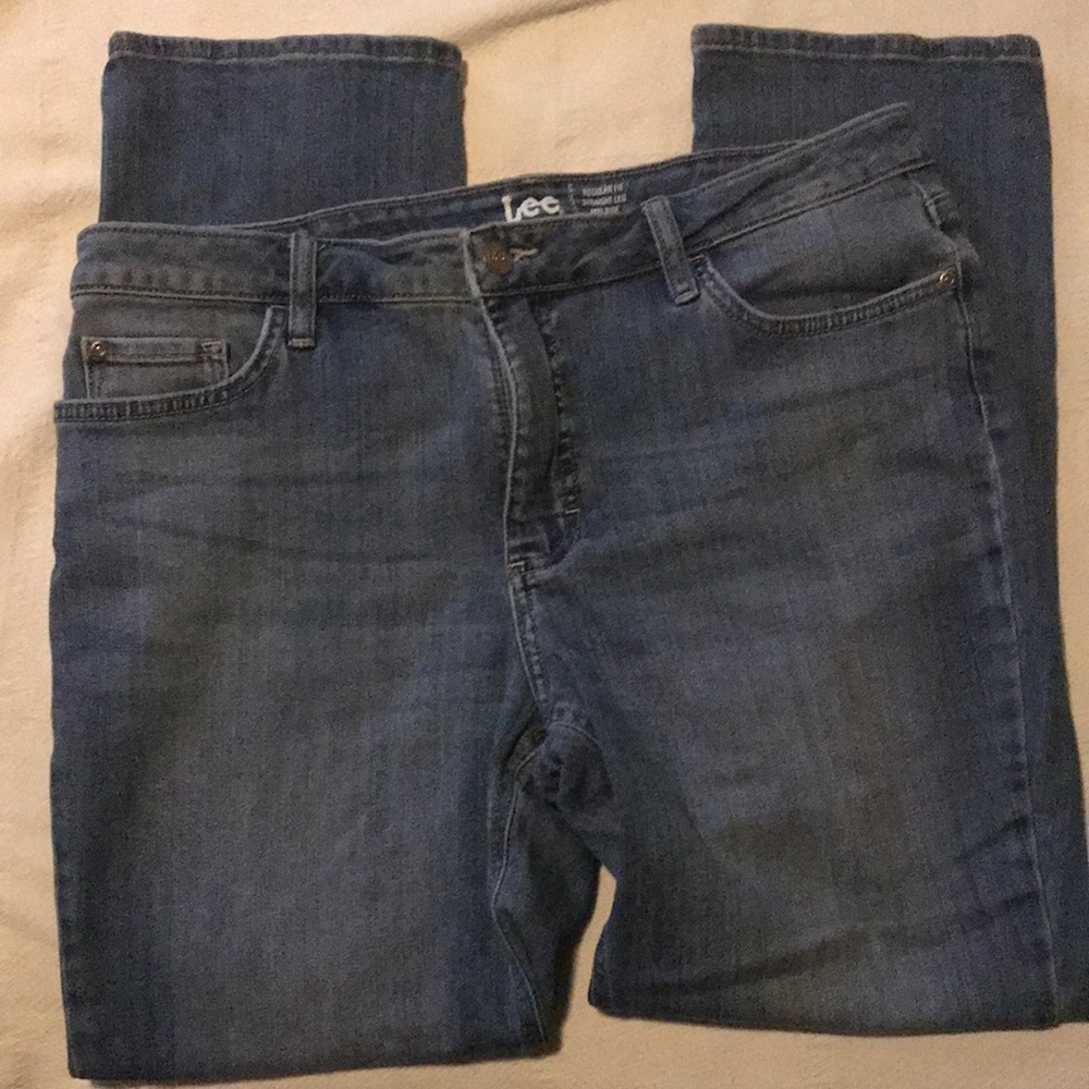 Lee size 14 mid-rise jean